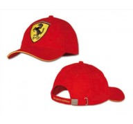 Ferrari casquette rouge